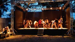 Mehr über den Artikel erfahren 10 Jahre Studierendentheater unter Leitung von Tom Wolter